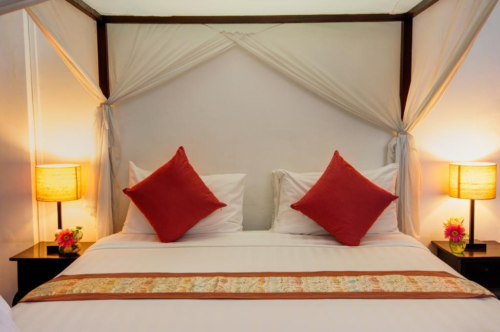 The Willow Boutique Hotel Phnom-Penh Buitenkant foto