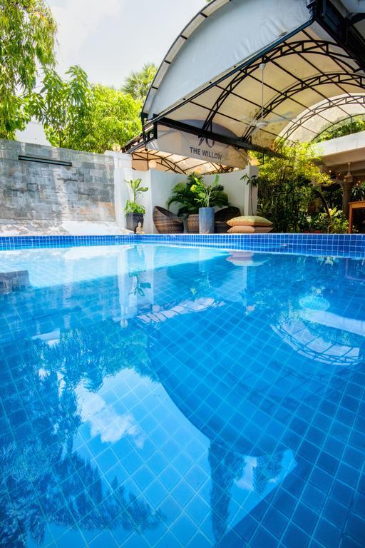 The Willow Boutique Hotel Phnom-Penh Buitenkant foto