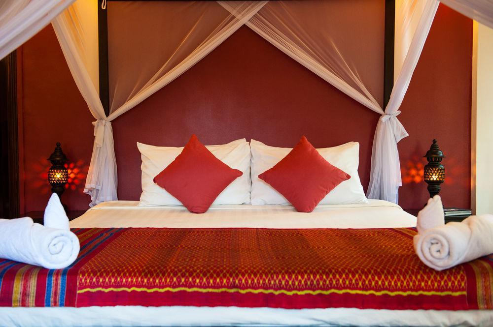The Willow Boutique Hotel Phnom-Penh Buitenkant foto